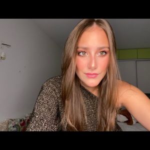 Meet your Posher, Alessia